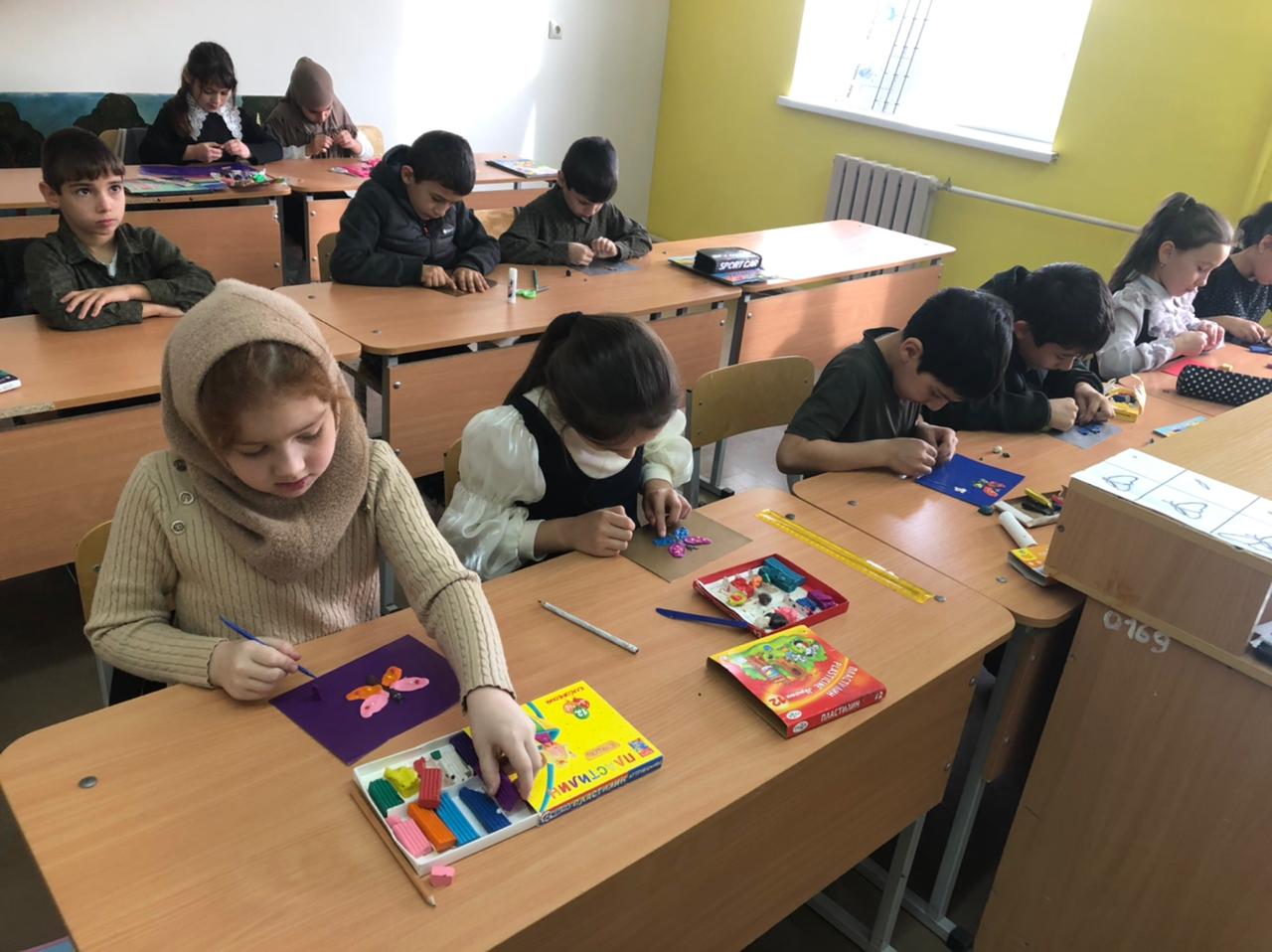 урок &amp;quot;Пластилиновое рисование &amp;quot;Бабочка&amp;quot;.